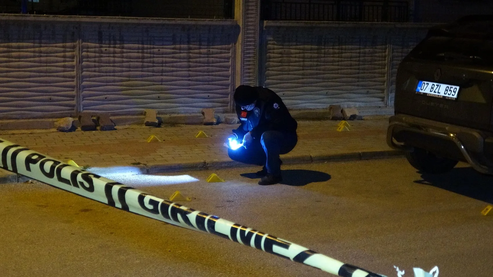 Konya'da dehşet anları: Kızının gözleri önünde annesini katletti