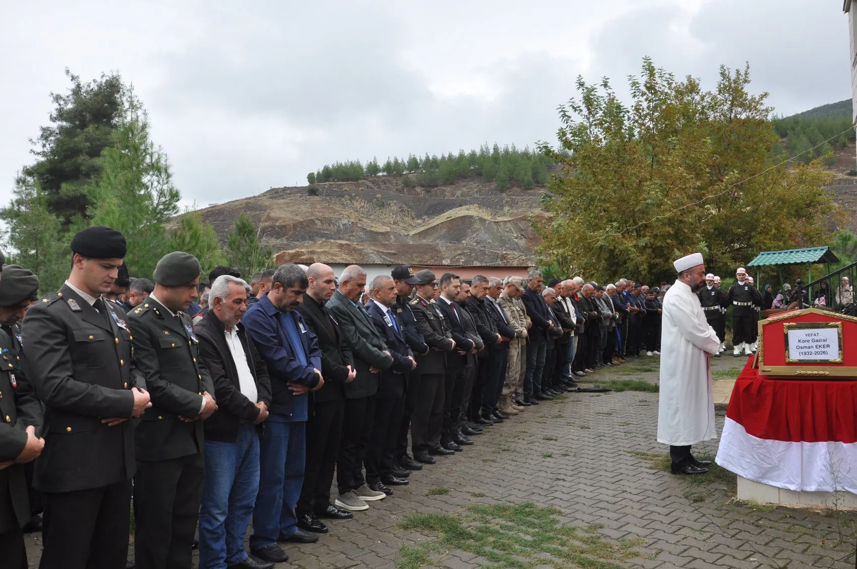 Gaziantep bir kahramanını daha uğurladı: Kore gazisi Osman Eker 94 yaşında hayatını kaybetti
