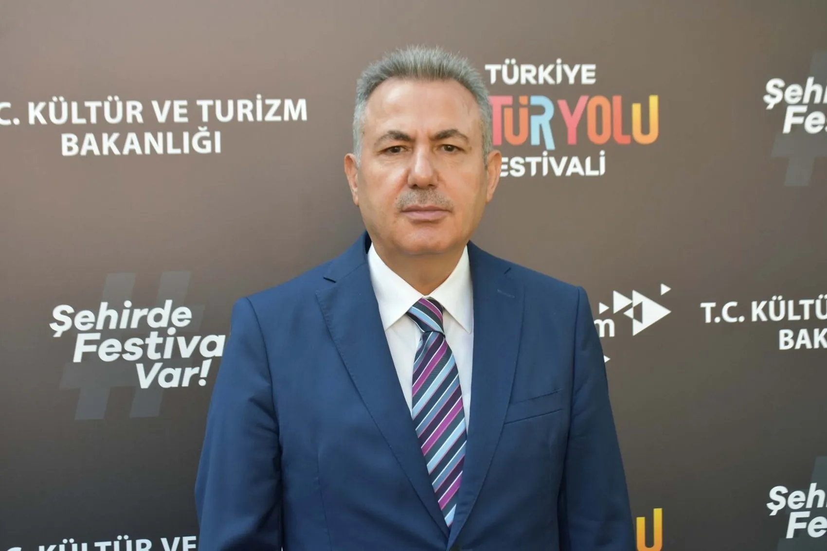 İzmir'de sanat ve lezzet rüzgarı: 9 gün sürecek dev festival başladı