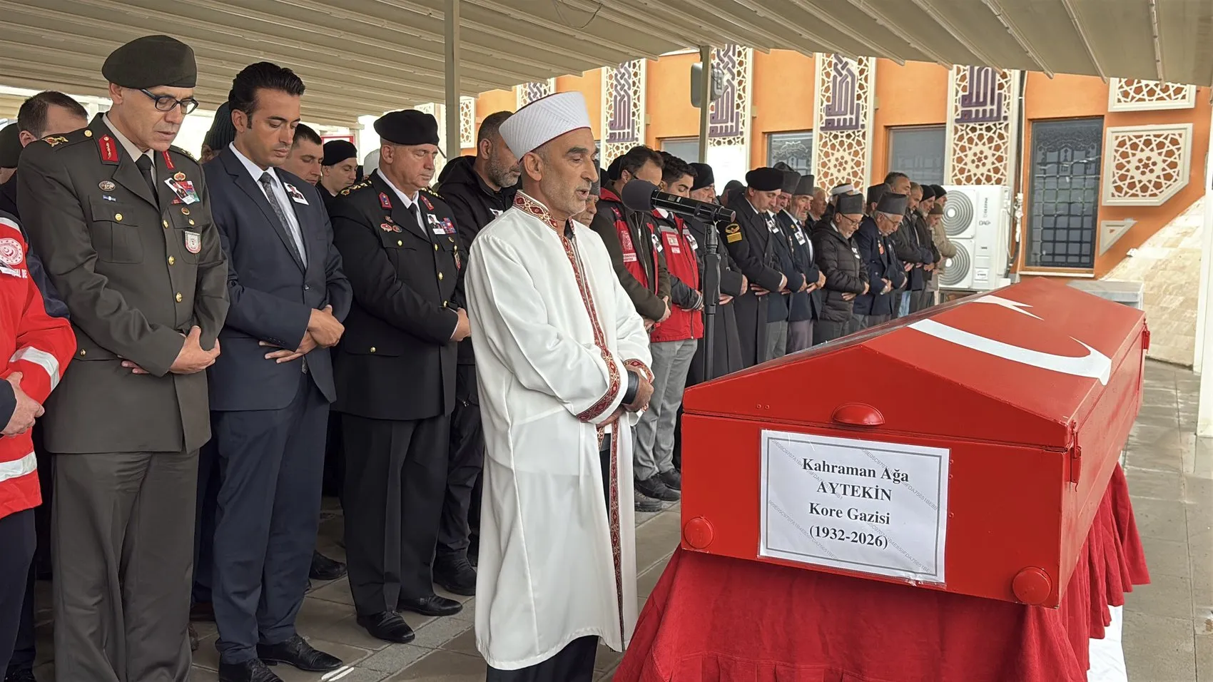 Sivas bir devri kapattı: Kore'nin yaşayan son tanığı ebediyete uğurlandı