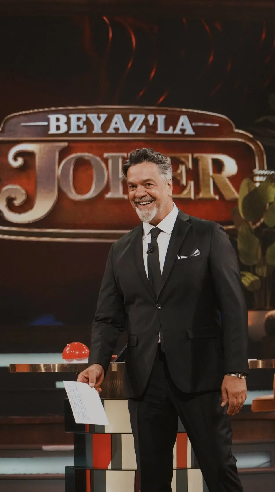 Beyazıt Öztürk ile ekranlarda gün değişimi: 3 milyonluk rekabet artık cuma akşamları