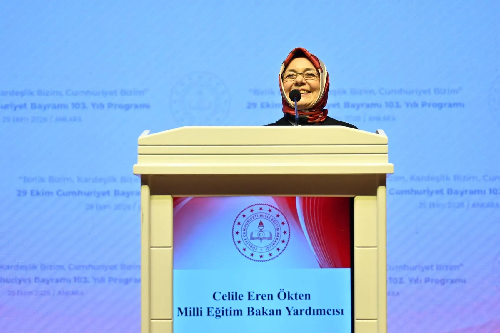 Genç kalemler ve fırçalar Cumhuriyet coşkusunu Ankara'da zirveye taşıdı