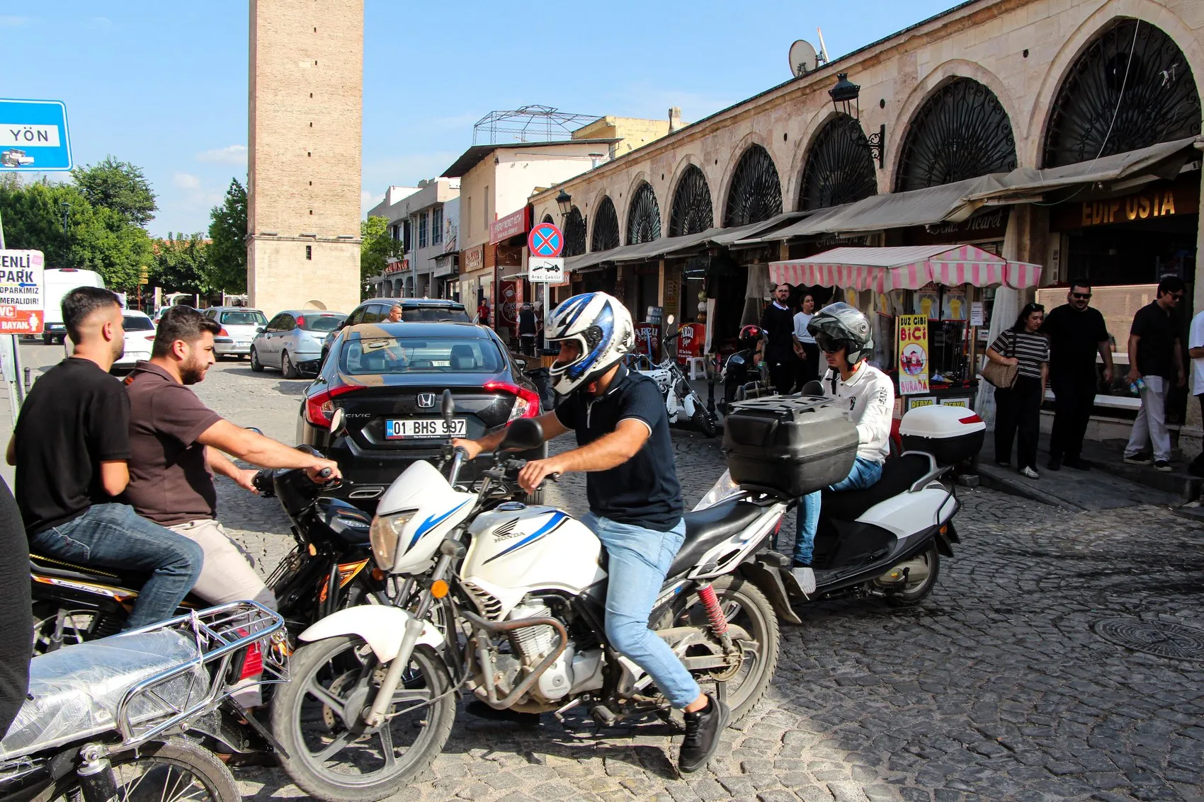 Adana'nın tarihi kalbi artık yayalara emanet: Büyük Saat çevresinde yeni dönem