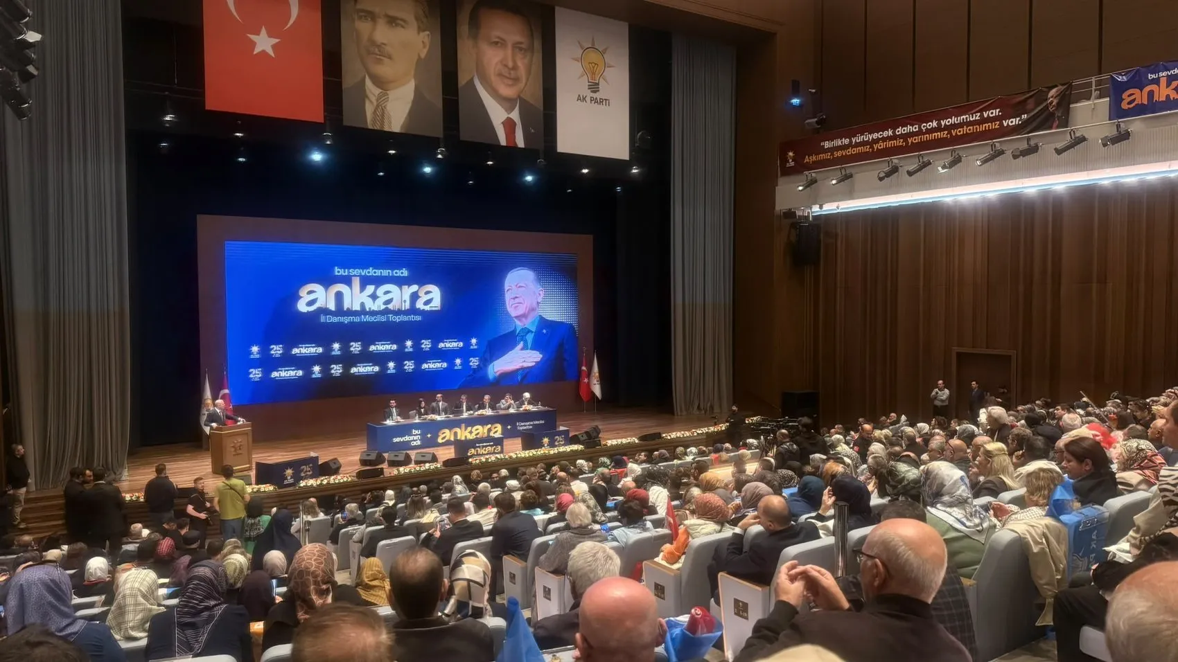 AK Parti'den muhalefete sert çıkış: Sizin vizyonunuz bizim davamızı anlamaya yetmez