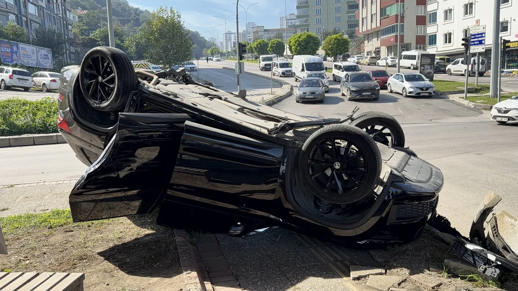 Samsun'da trafik dehşeti: Kavşakta kırmızı ışık ihlali faciaya yol açtı
