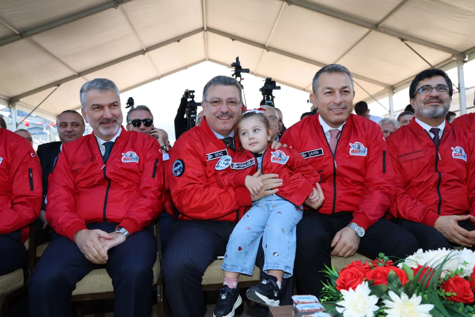 Trabzon'da teknoloji rüzgarı: Açılışı yapay zeka robot yaptı, hedef TEKNOFEST