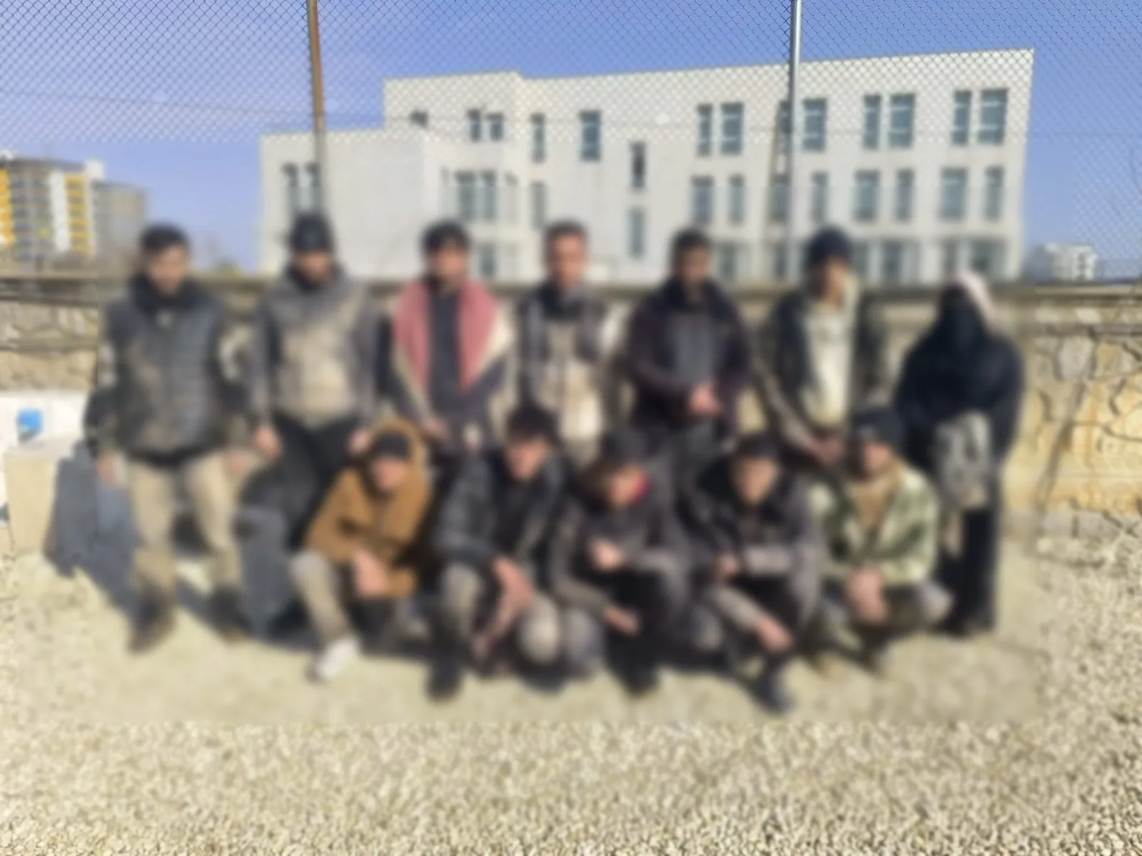 Sınır hattında 15 günlük titiz takip: Metruk binalar ve depolar göçmenlere mezar olmadı