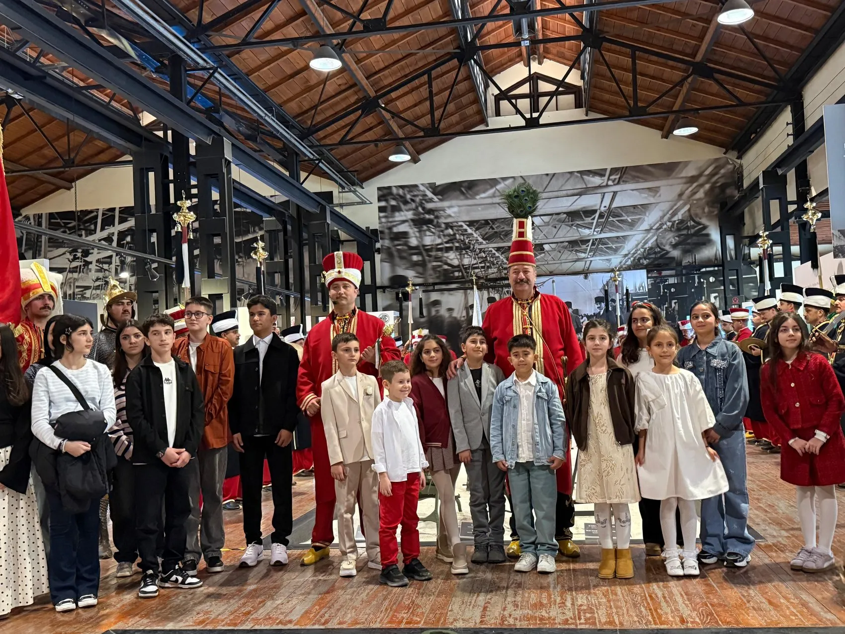Minik ellerden vatan savunmasına sanatsal bakış: Mehmetçik temalı eserler ödüllendirildi