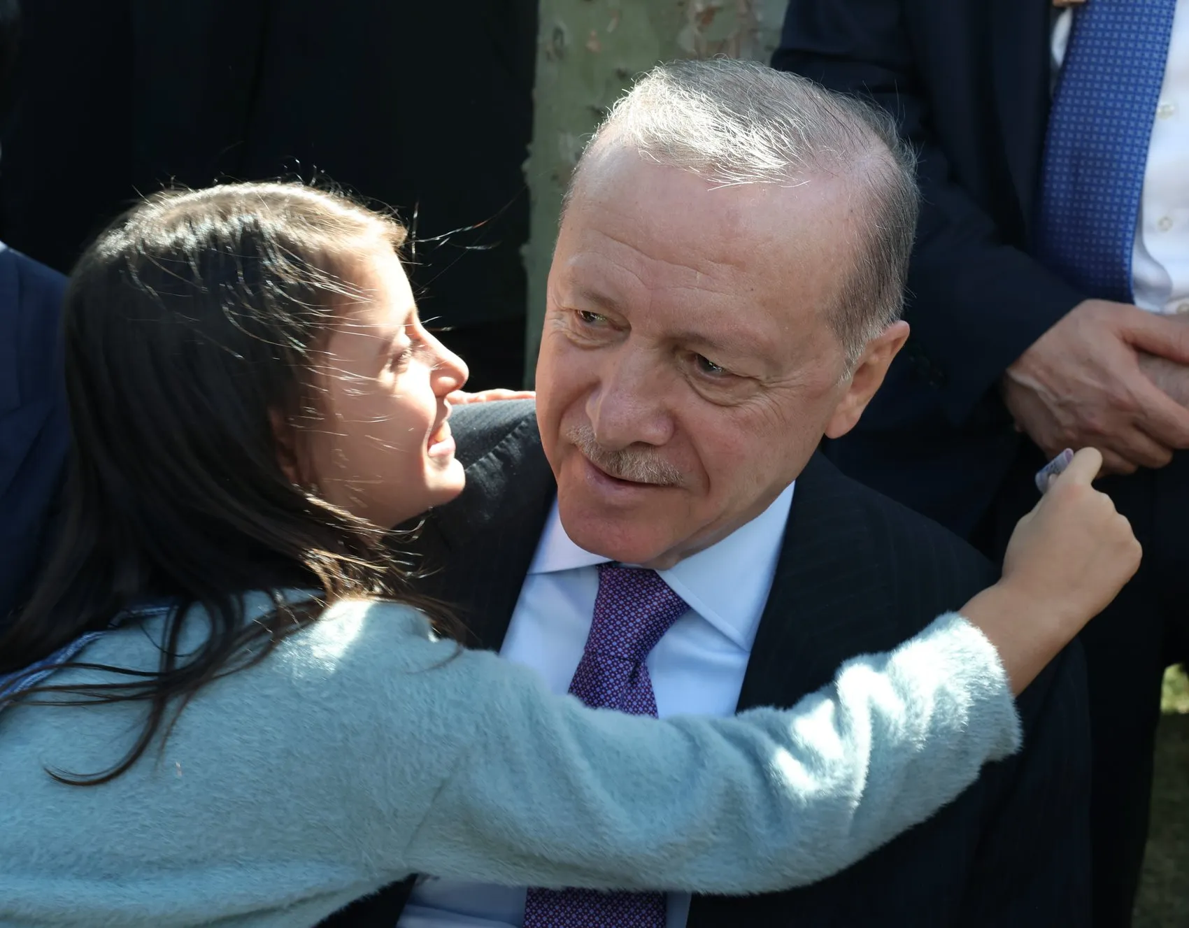 Rami Kütüphanesi'nde sürpriz buluşma: Cumhurbaşkanı Erdoğan ailelerle bir araya geldi