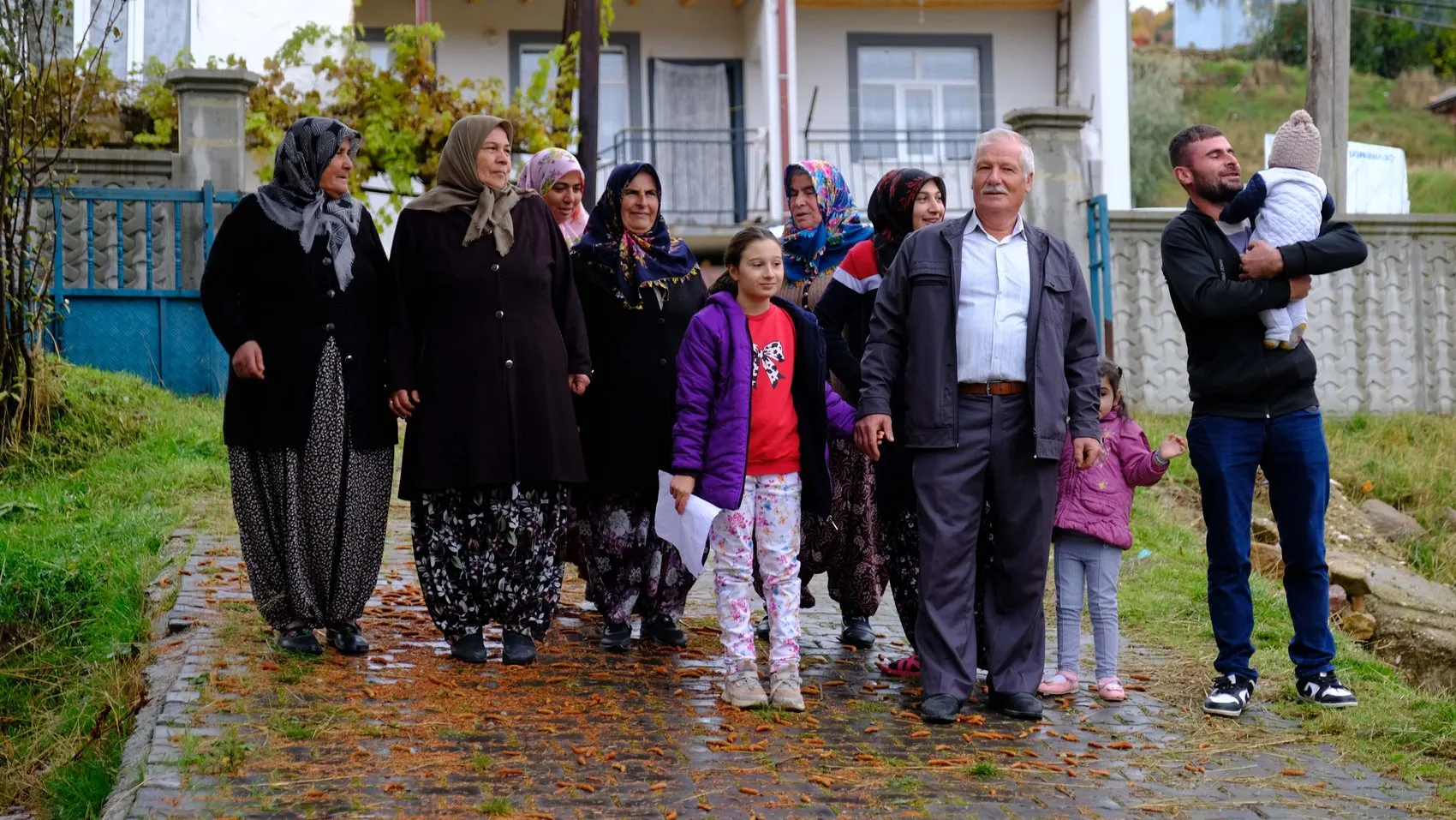 Sınıfta tek başına ama Cumhuriyetin gücü arkasında: Bir öğretmen ve bir öğrencinin unutulmaz 29 Ekim'i