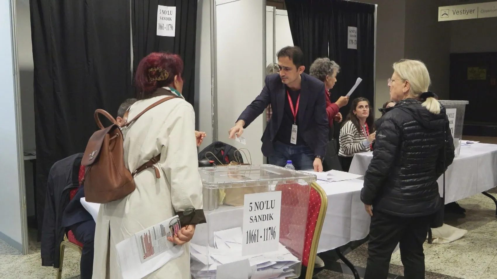 İstanbul Barosu'nda kritik gün: 68 bini aşkın avukat yeni başkanını seçmek için sandık başında
