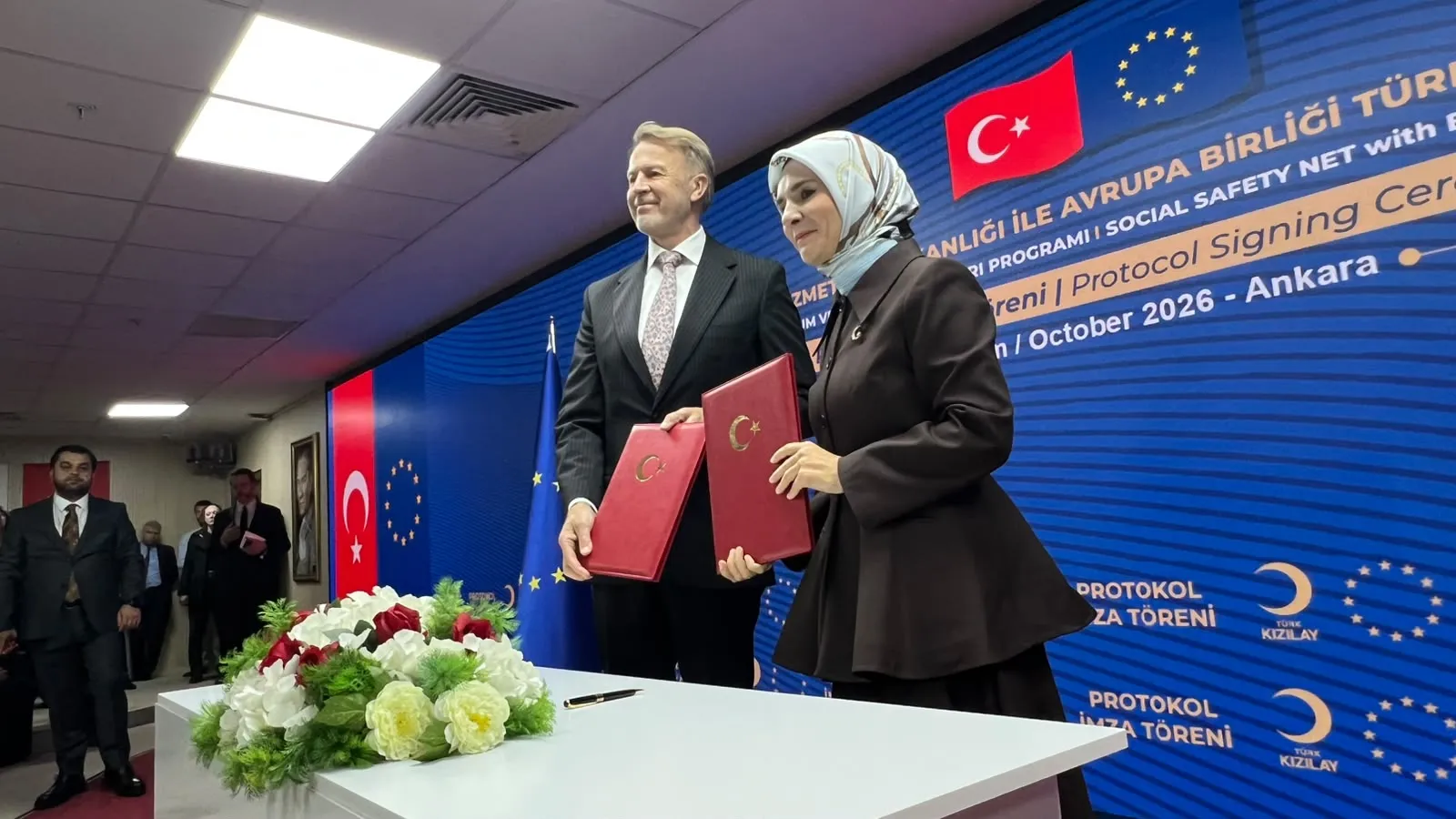 Türkiye'nin sosyal devlet şemsiyesi genişliyor: Yabancı aileler için yeni dönem