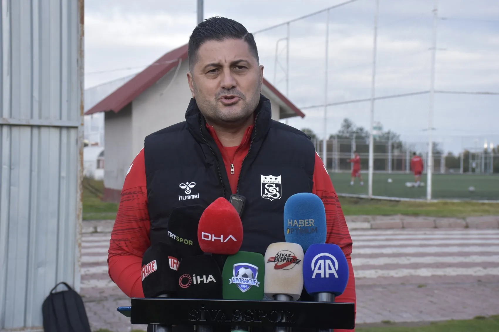 Sivasspor'da Çağdaş Çavuş Dönemi: Yuvaya Dönüşün Heyecanı ve Büyük Hedefler