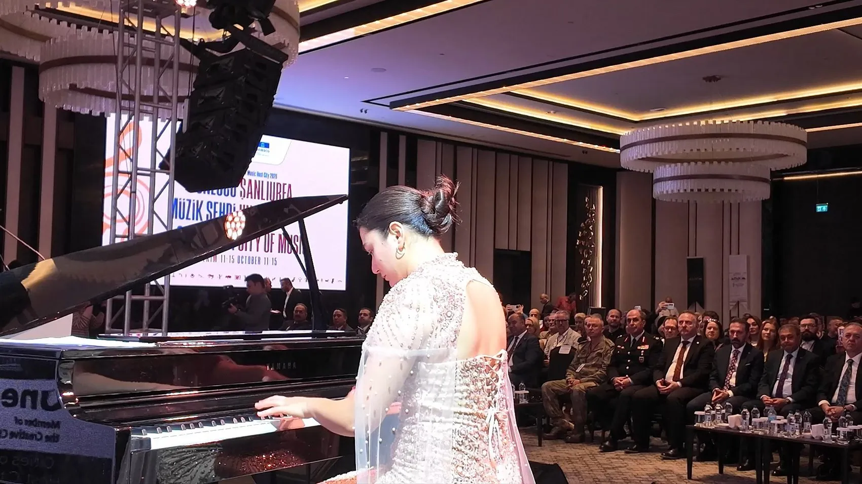 Dünya Müziği Şanlıurfa’nın Kadim Topraklarında Yankılandı: UNESCO Küresi Kansas City’ye Devredildi
