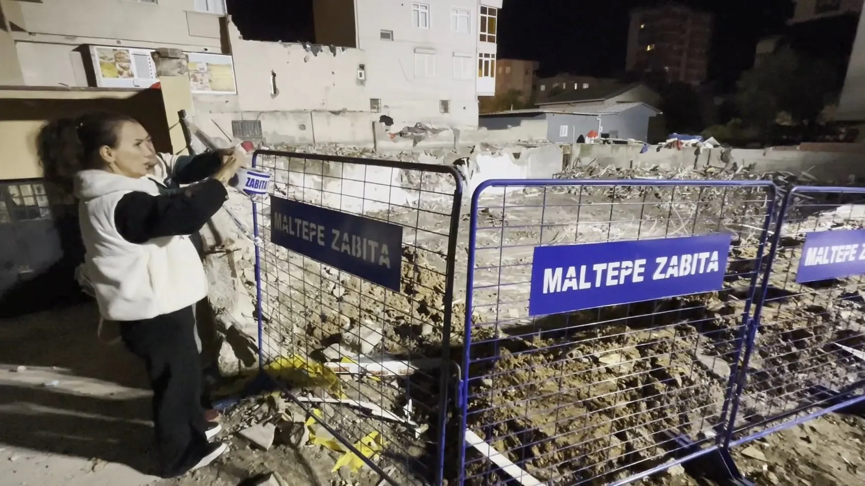 Maltepe'deki acı dolu bekleyiş sona erdi: Enkazdan geriye sadece boş bir arsa kaldı