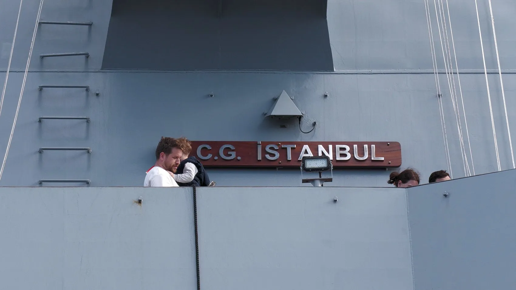 Rize Limanı'nda dev buluşma: Milli gurur TCG İstanbul'a Rizelilerden yoğun akın