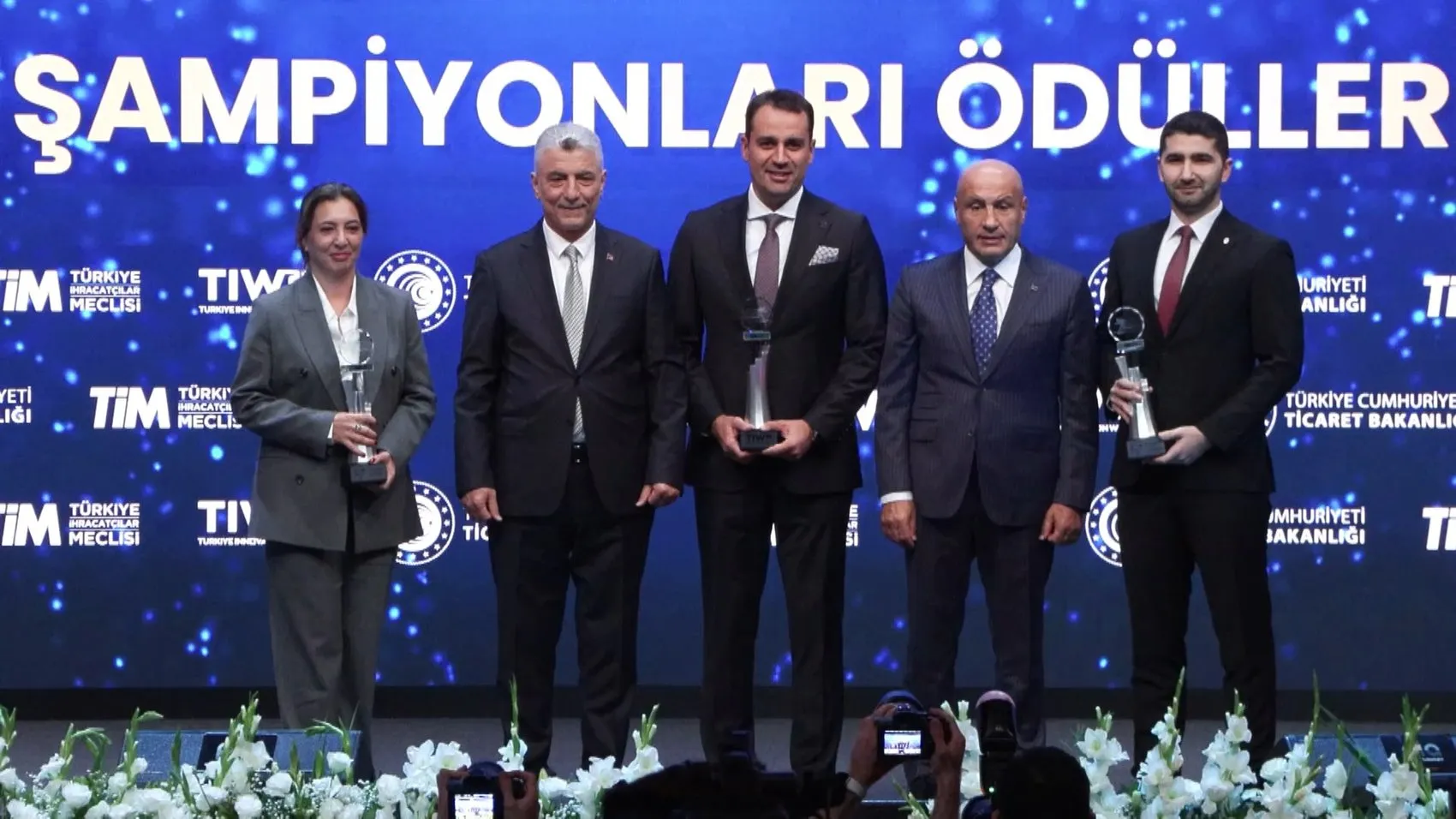 İhracatta rekor üstüne rekor: Yıl sonu hedefi şimdiden aşıldı