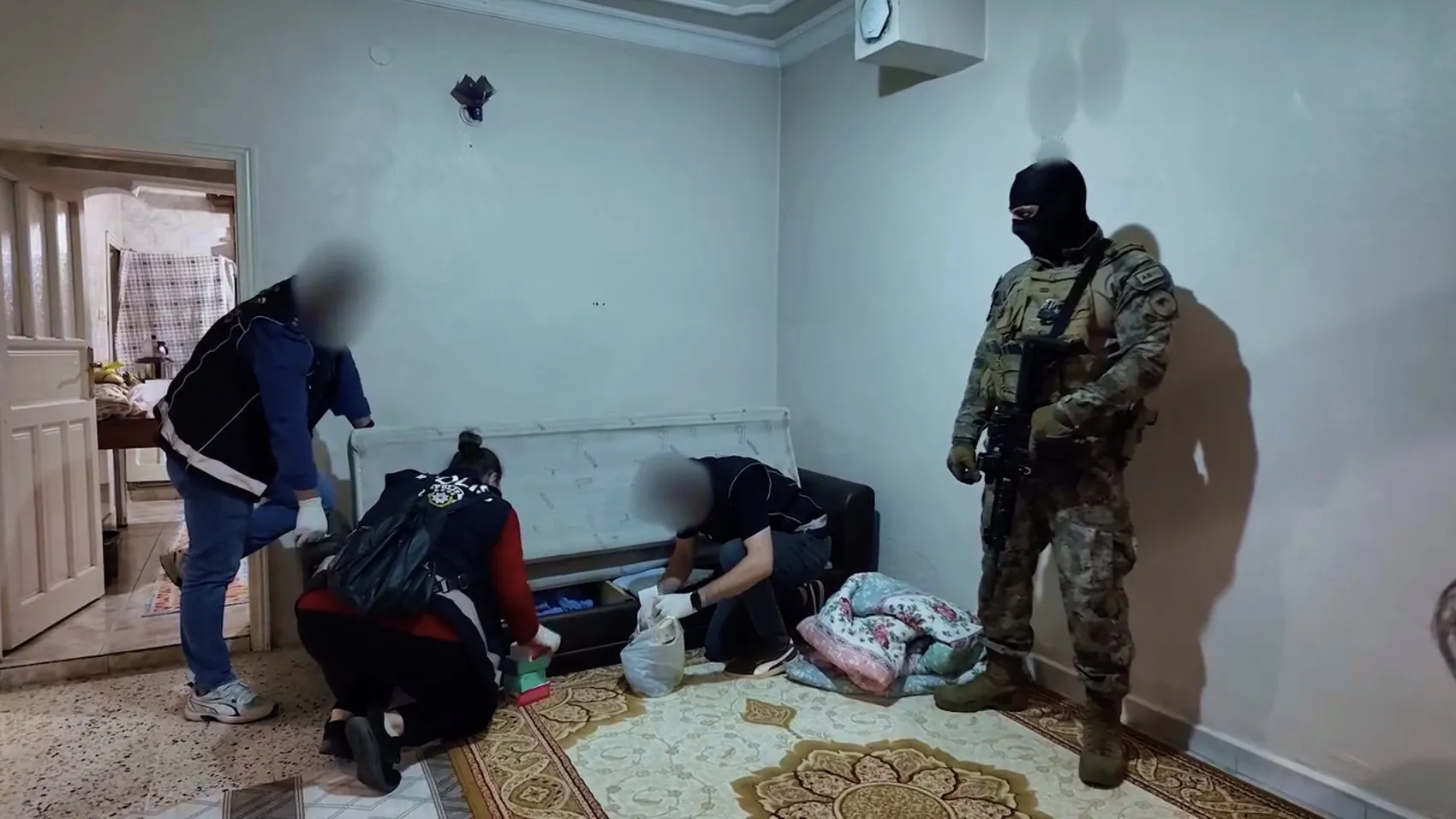 Adıyaman narkotik ekiplerinden şafak operasyonu: 5 kişi cezaevine gönderildi