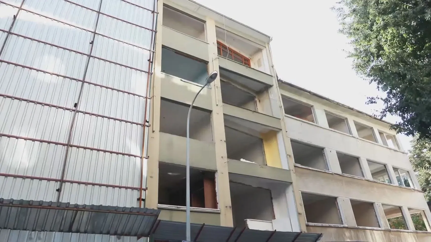 Kadıköy'deki inşaatta yürek burkan kaza: Bir işçi hayatını kaybetti