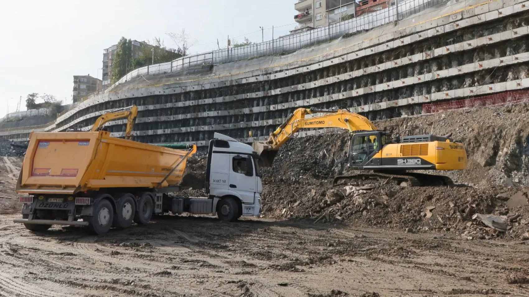 Ayazağa'da sel paniği sonrası dev şantiyeden kritik rapor: İstinat duvarları testten geçti