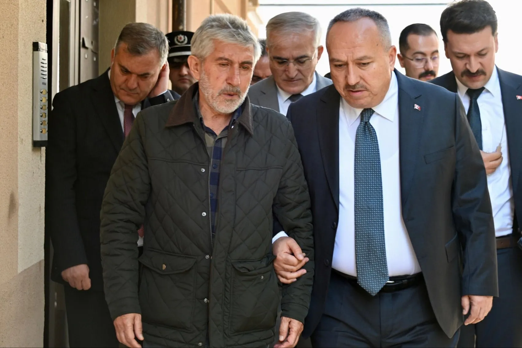 Emniyet teşkilatından Pursaklar'daki kahramana vefa ziyareti