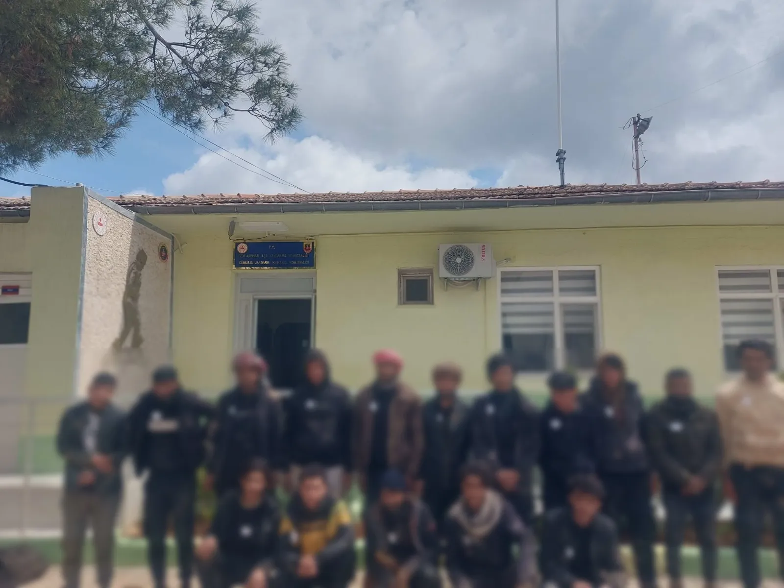Sınır hattında 15 günlük titiz takip: Metruk binalar ve depolar göçmenlere mezar olmadı
