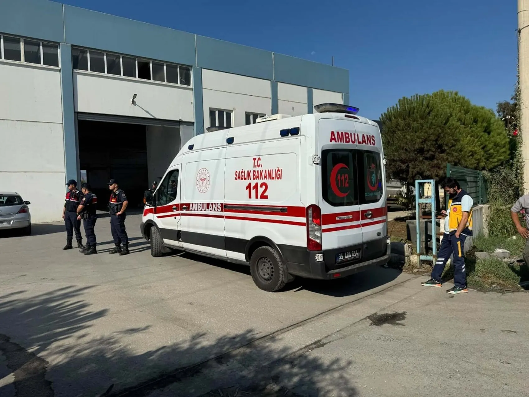 Torbalı'daki metal fabrikasında korkunç patlama: 7 işçi yaralandı