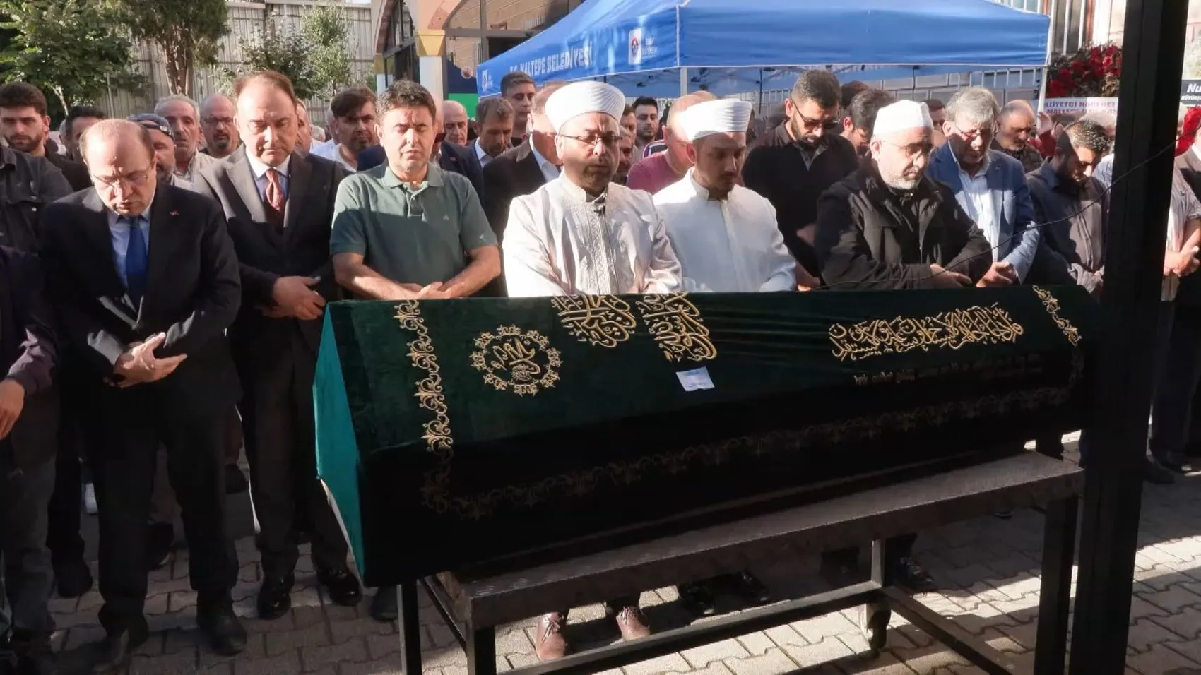 Maltepe'deki acı veda: Hüseyin Özkurt son yolculuğuna uğurlandı