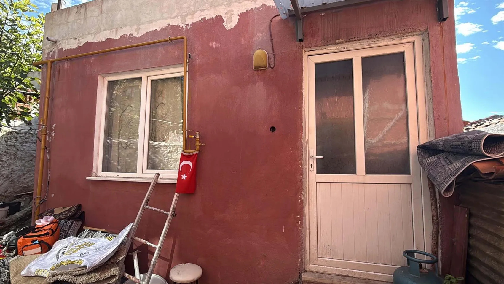 Menteşe'de acı sabah: Komşusunun dikkati faciayı ortaya çıkardı