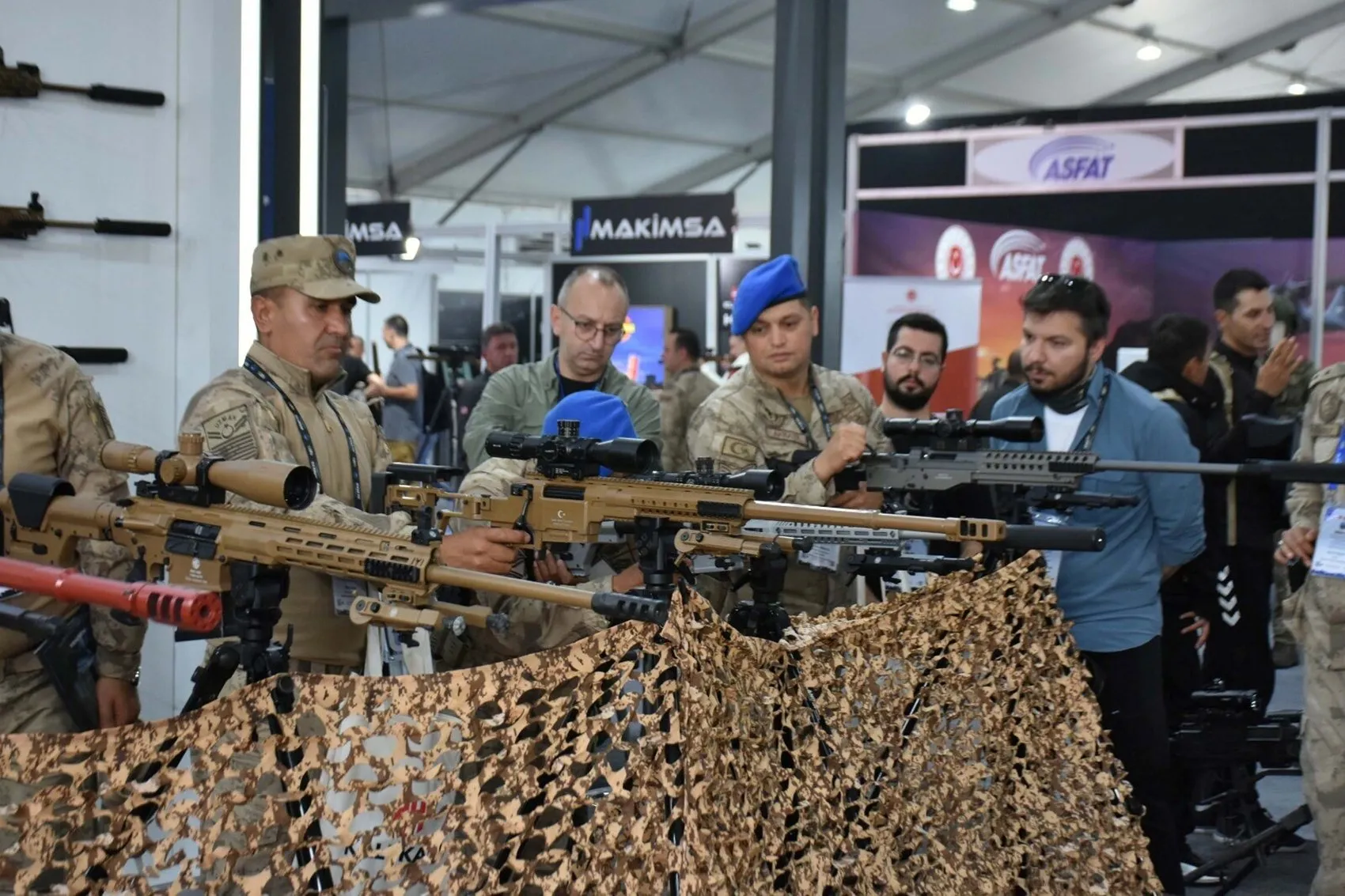 Foça'da nefes kesen rekabet: Dünyanın en iyi keskin nişancıları Boran-8 için buluştu