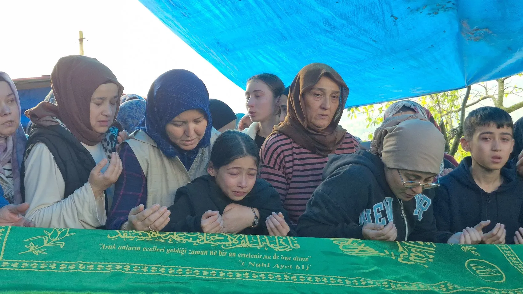 Zonguldak'ta maden faciası: Üç çocuk babası Recep Çolakoğlu son yolculuğuna uğurlandı