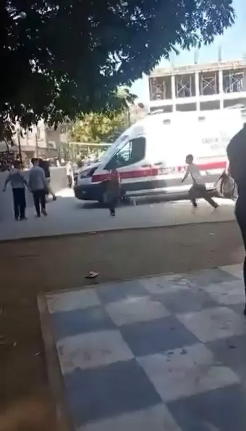 Bursa'daki okulda korku dolu anlar: 12 öğrenci hastanelik oldu