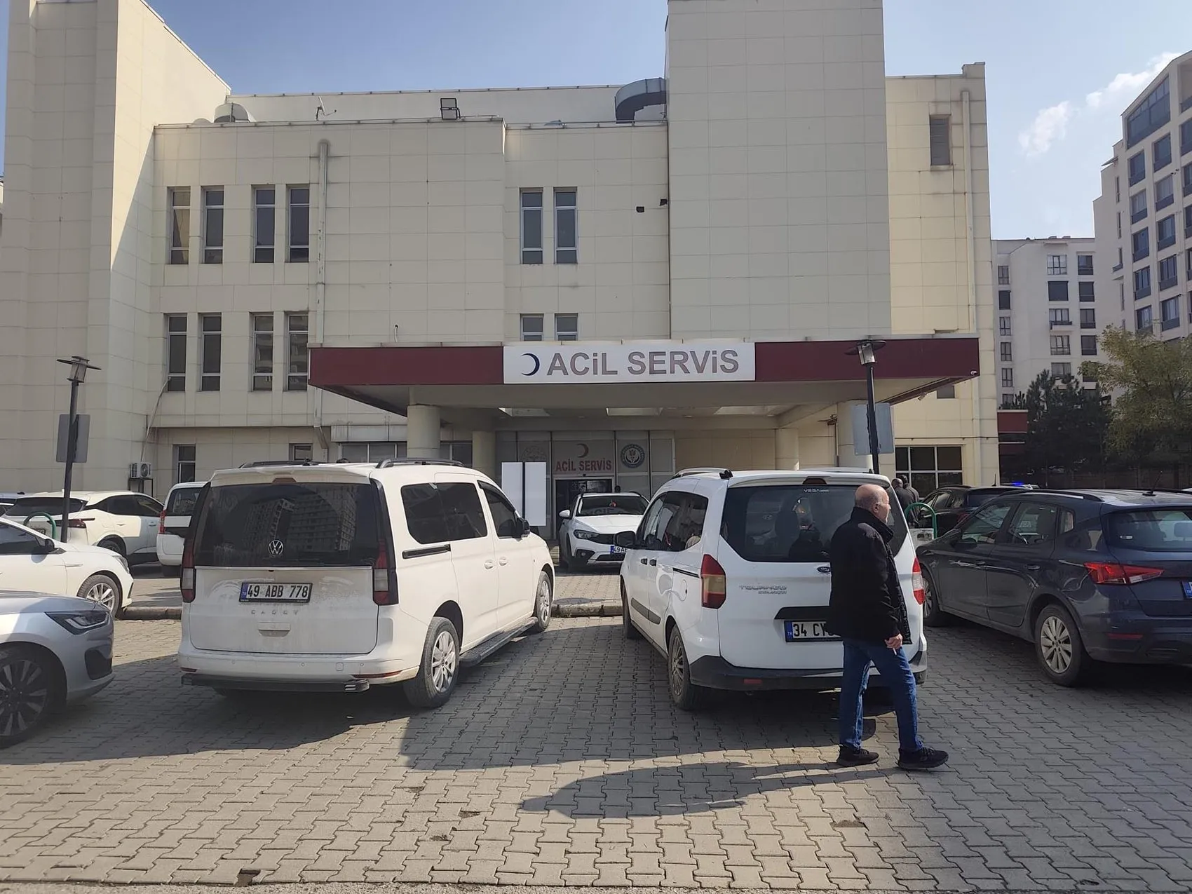 Muş'ta arazi kavgası kanlı bitti: Emekli polis dehşet saçtı