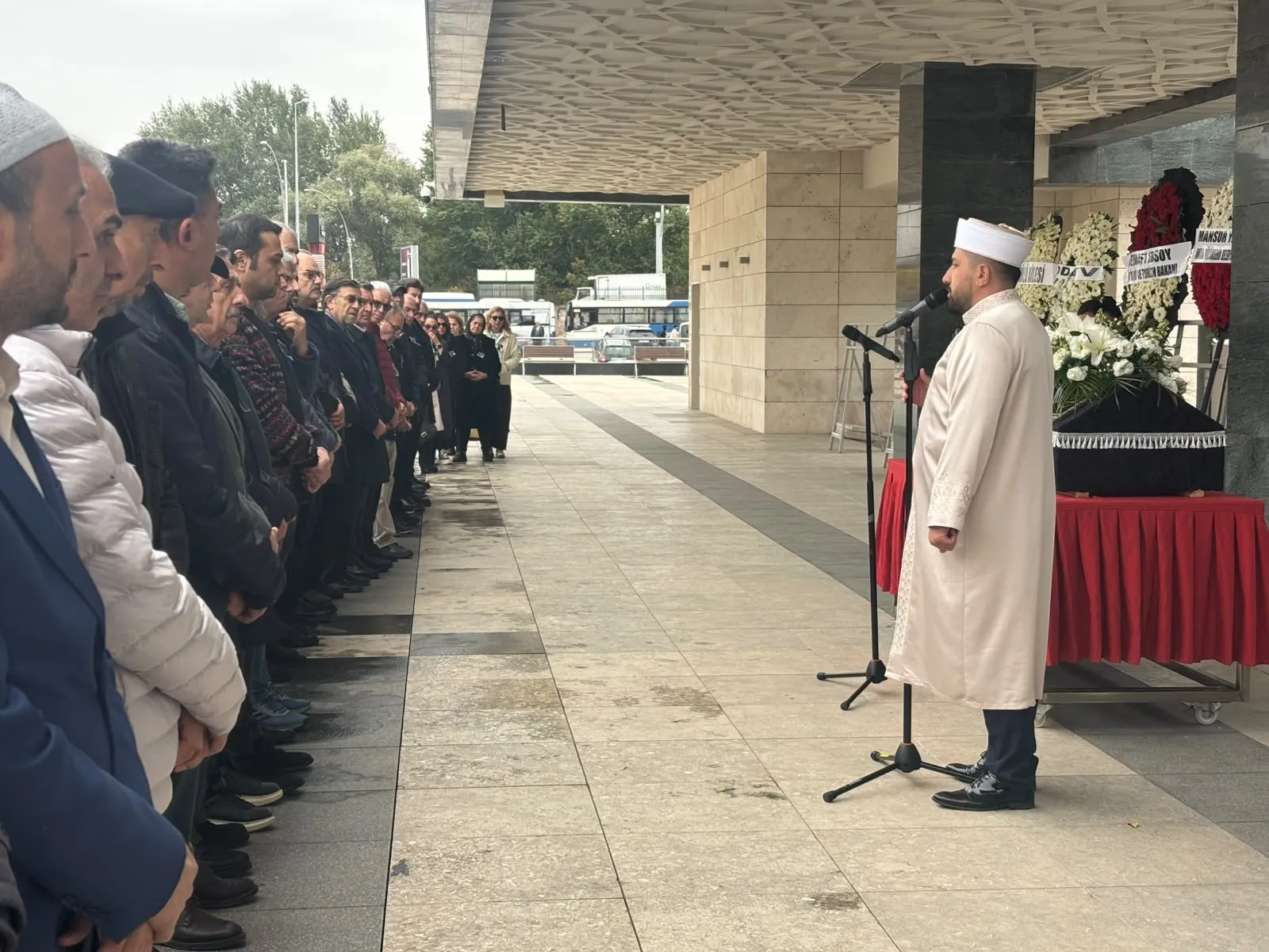 Müzik dünyasının hüzünlü vedası: Alpay Naziklioğlu Ankara'da toprağa verildi