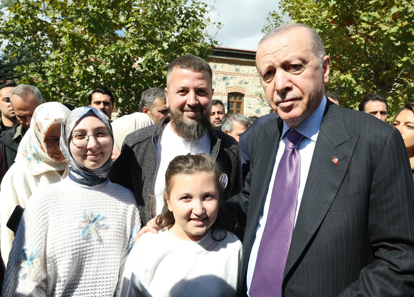 Rami Kütüphanesi'nde sürpriz buluşma: Cumhurbaşkanı Erdoğan ailelerle bir araya geldi