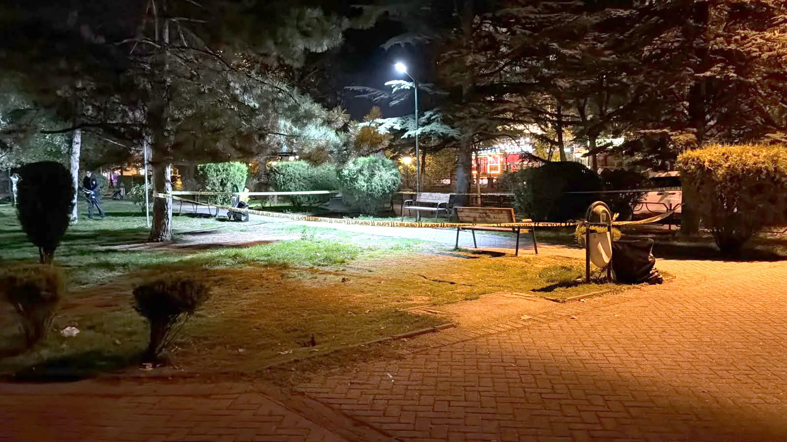 Eskişehir'de arkadaş kavgası kanlı bitti: Kalbi duran şahıs hayata döndürüldü