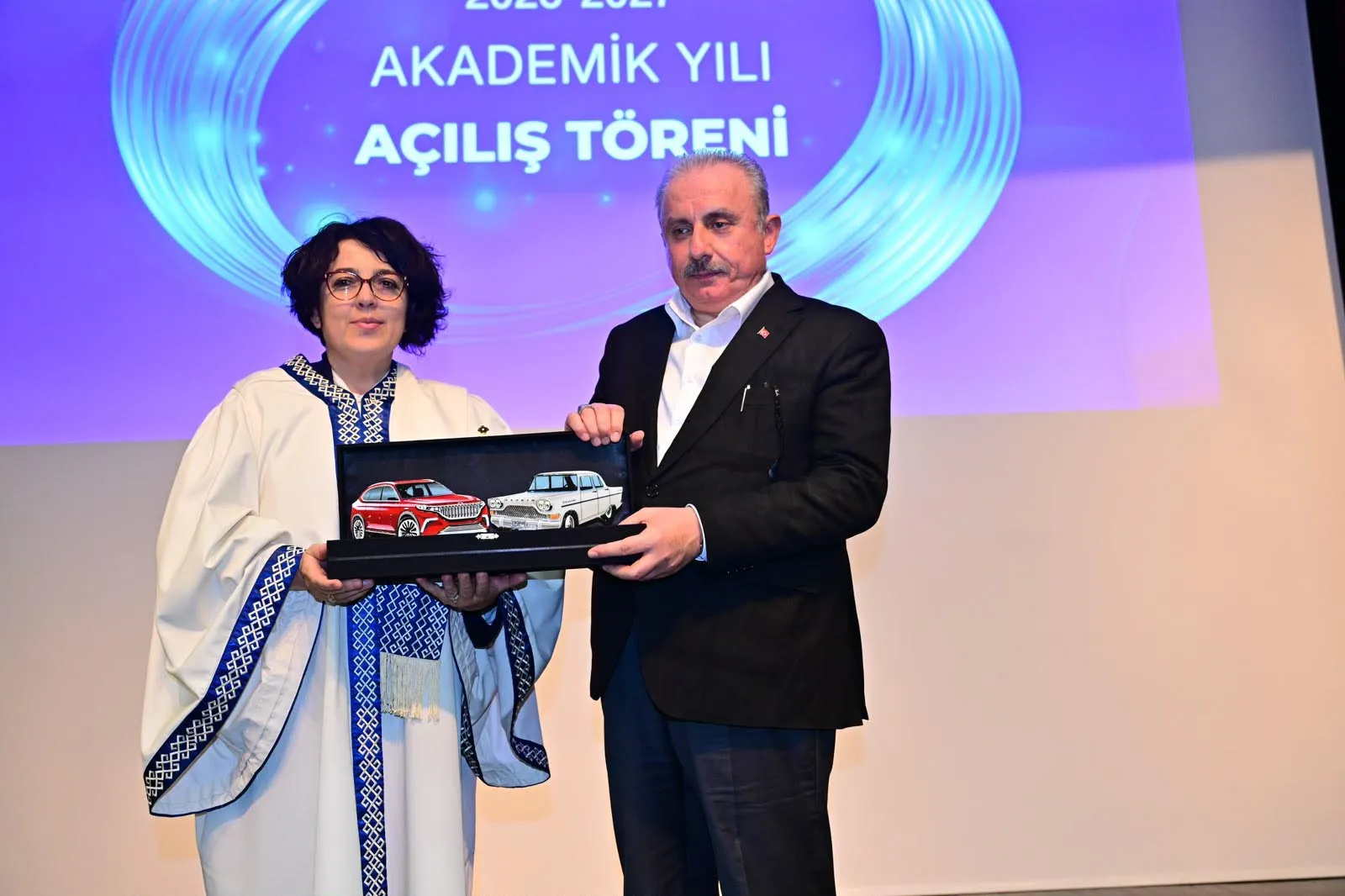 Mustafa Şentop'tan Türkiye'nin küresel vizyonuna dair çarpıcı analiz: Ormanı görmek için ağaçların arasından çıkın