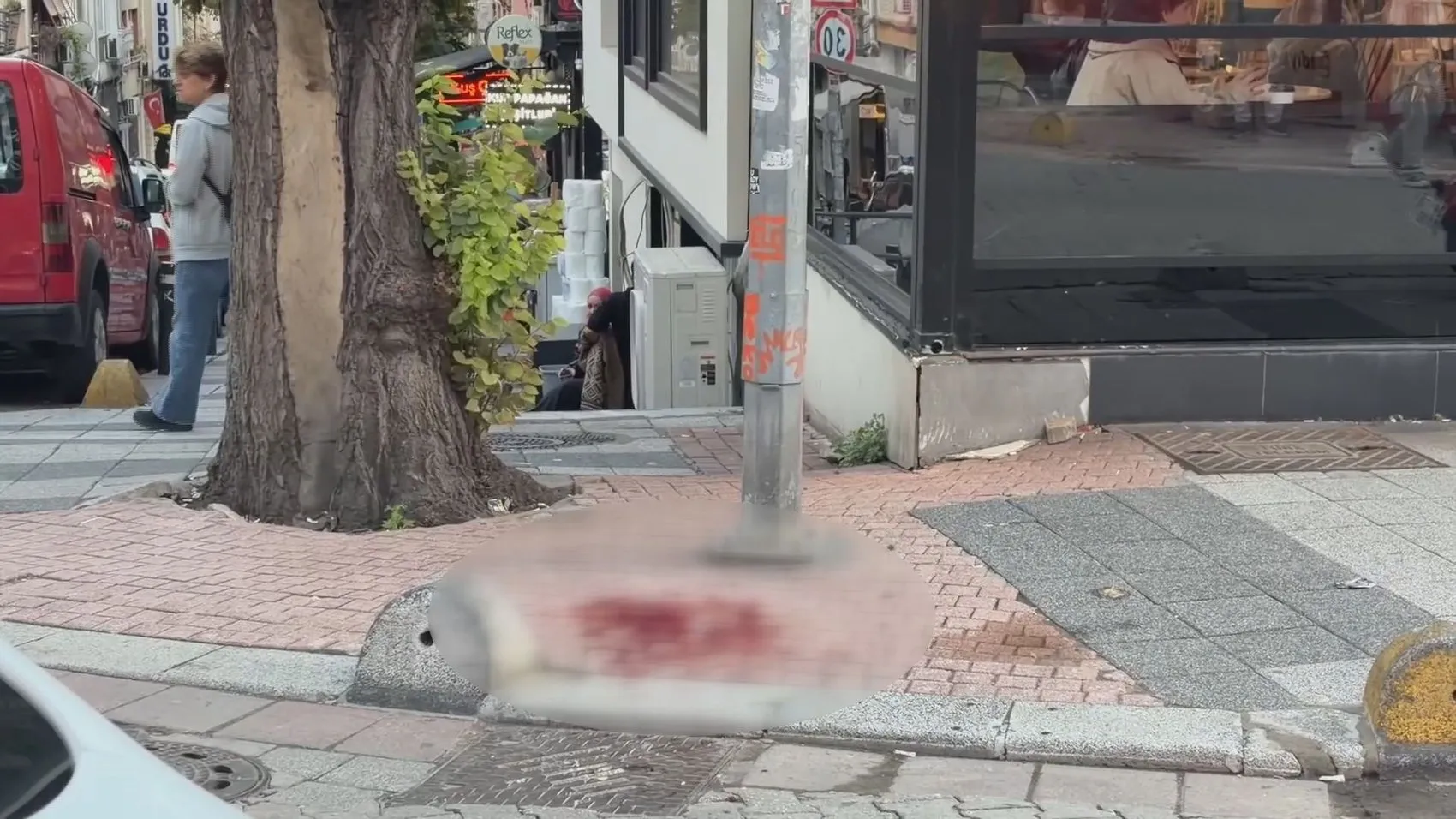 Kadıköy'de kanlı hesaplaşma: Alacak tartışması hastanede bitti