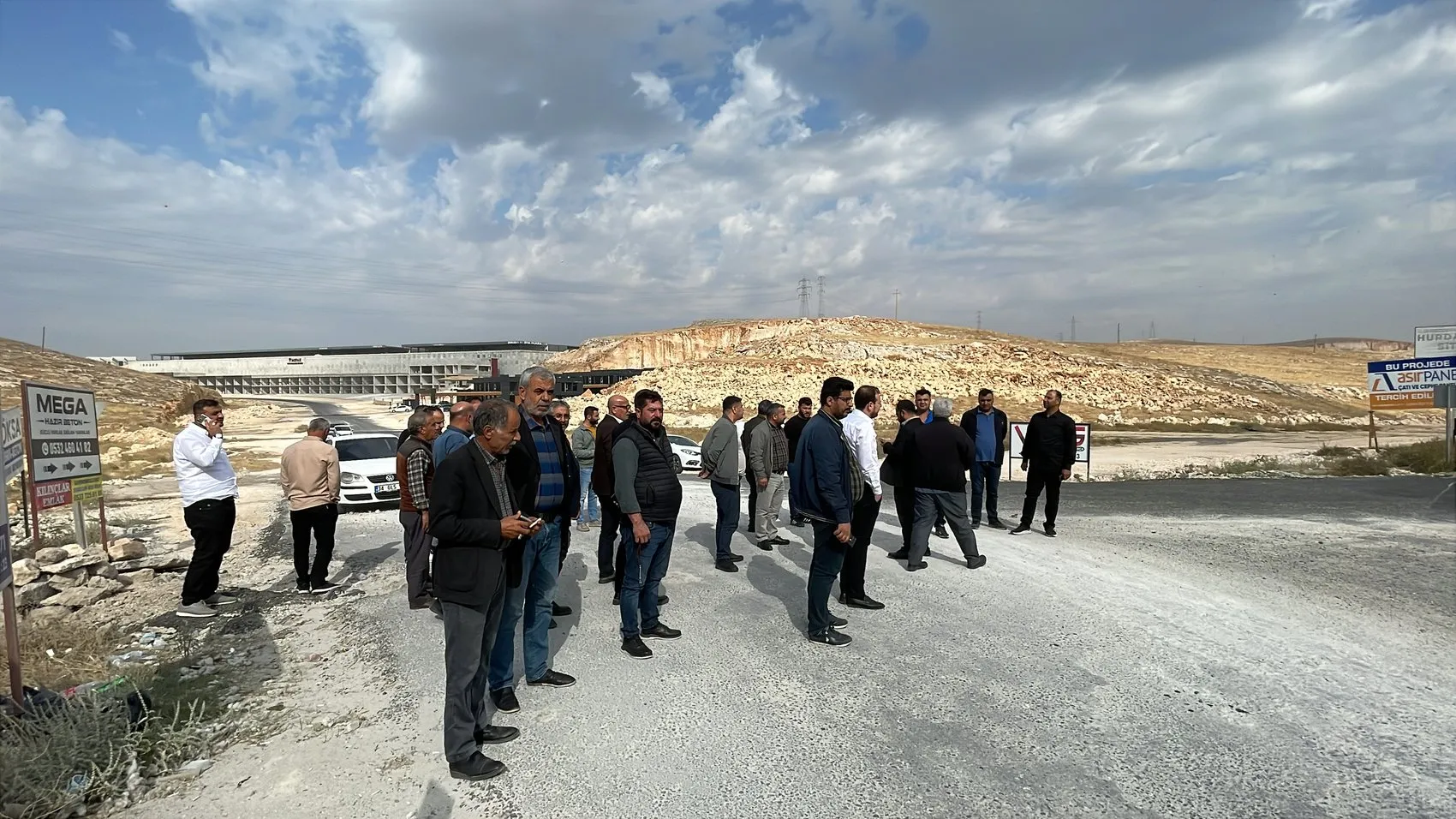 Şanlıurfa'da sanayi esnafı isyan etti: Bir kırmızı ışık kadar değerimiz yok mu?