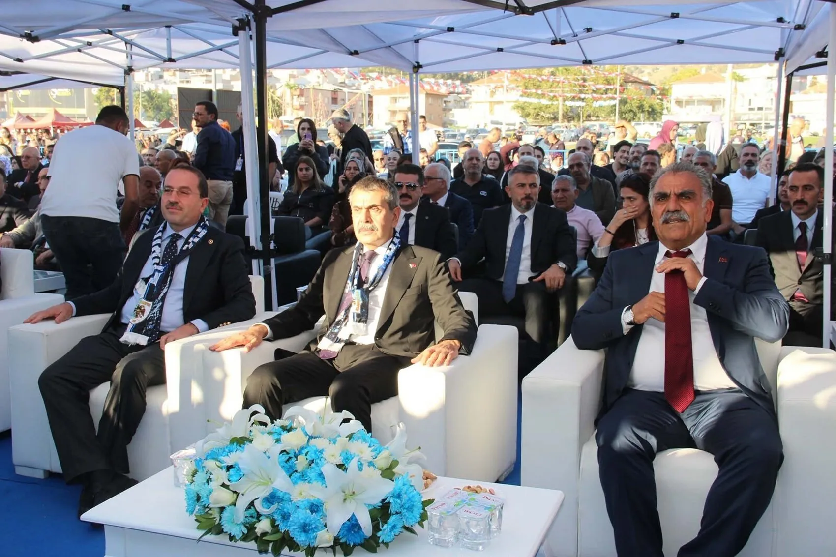 Bakan Tekin'den İzmir'de Küresel Emperyalizme Karşı Erzurum Vurgusu