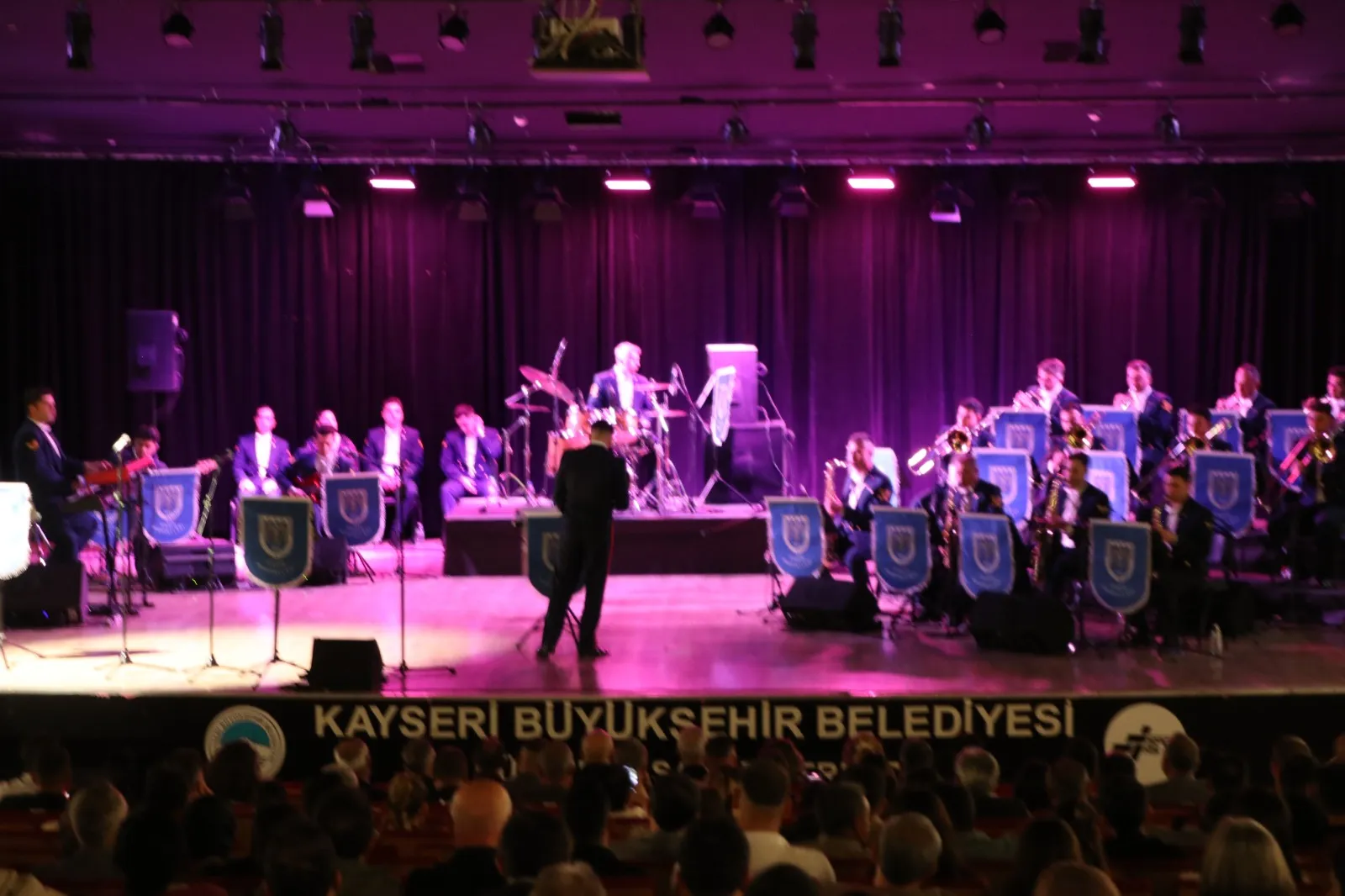 Havacılığın kalbi Kayseri'de asırlık gurur: Cazın Kartalları sahneye çıktı