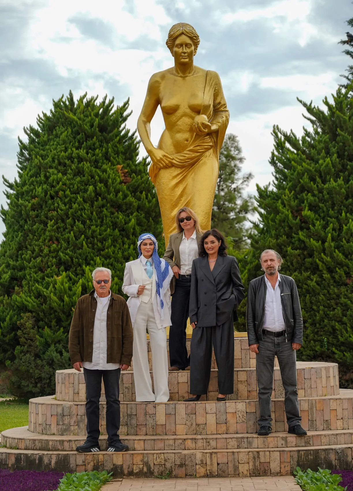 Savaşın gölgesindeki isimler Altın Portakal'da aynı masada: Sinema barışın dili olabilir mi?