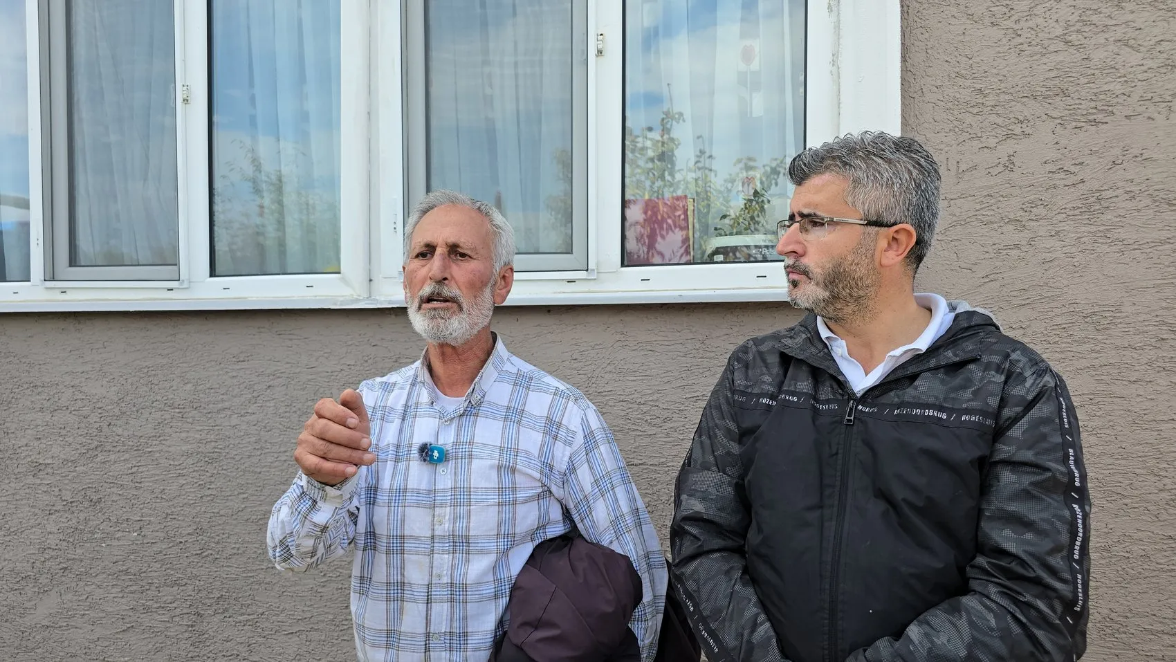 Mudanya'da yıkım gerilimi: Çatıya benzin bidonuyla çıktı, saatlerce direndi