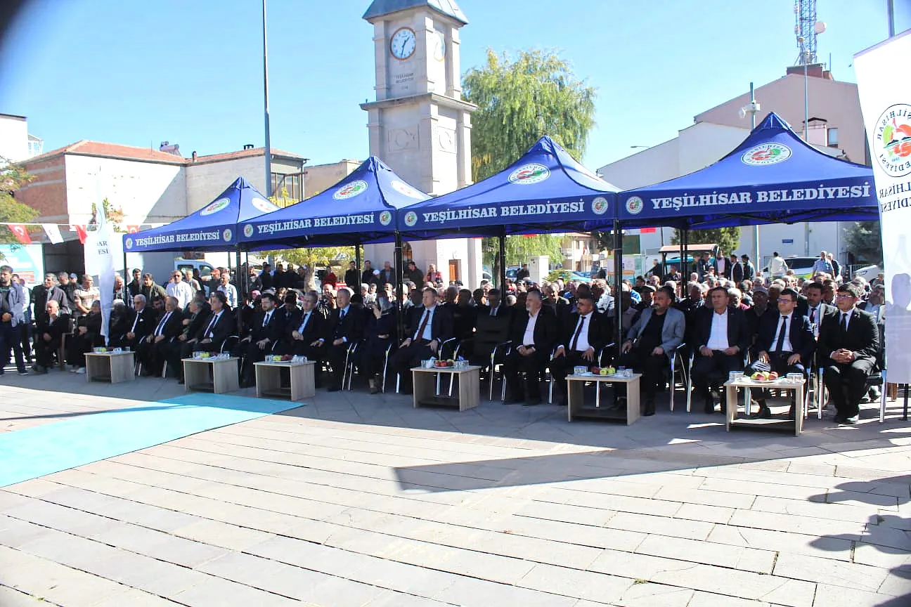 Hulusi Akar'dan birlik mesajı: Cumhur İttifakı'nın önünde hiçbir engel duramaz