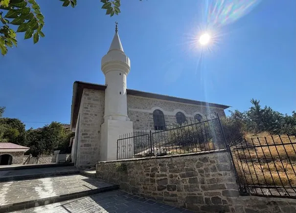 Depremin Yaraladığı Asırlık Mabetler Yeniden Cemaatine Kavuşuyor