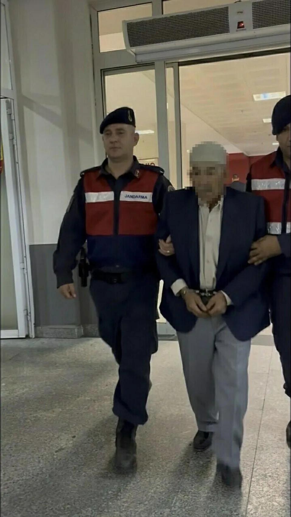 Kestane kozalağı kavgası kanlı bitti: Ormanda kıskıvrak yakalandı