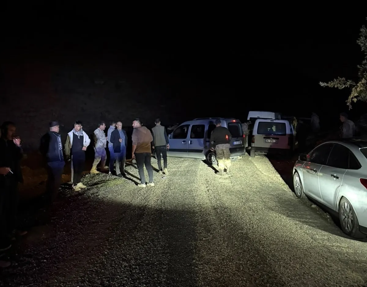 Karanlıkta kaybolan küçük çoban ve sadık dostları: Arama kurtarma ekiplerini harekete geçiren gece