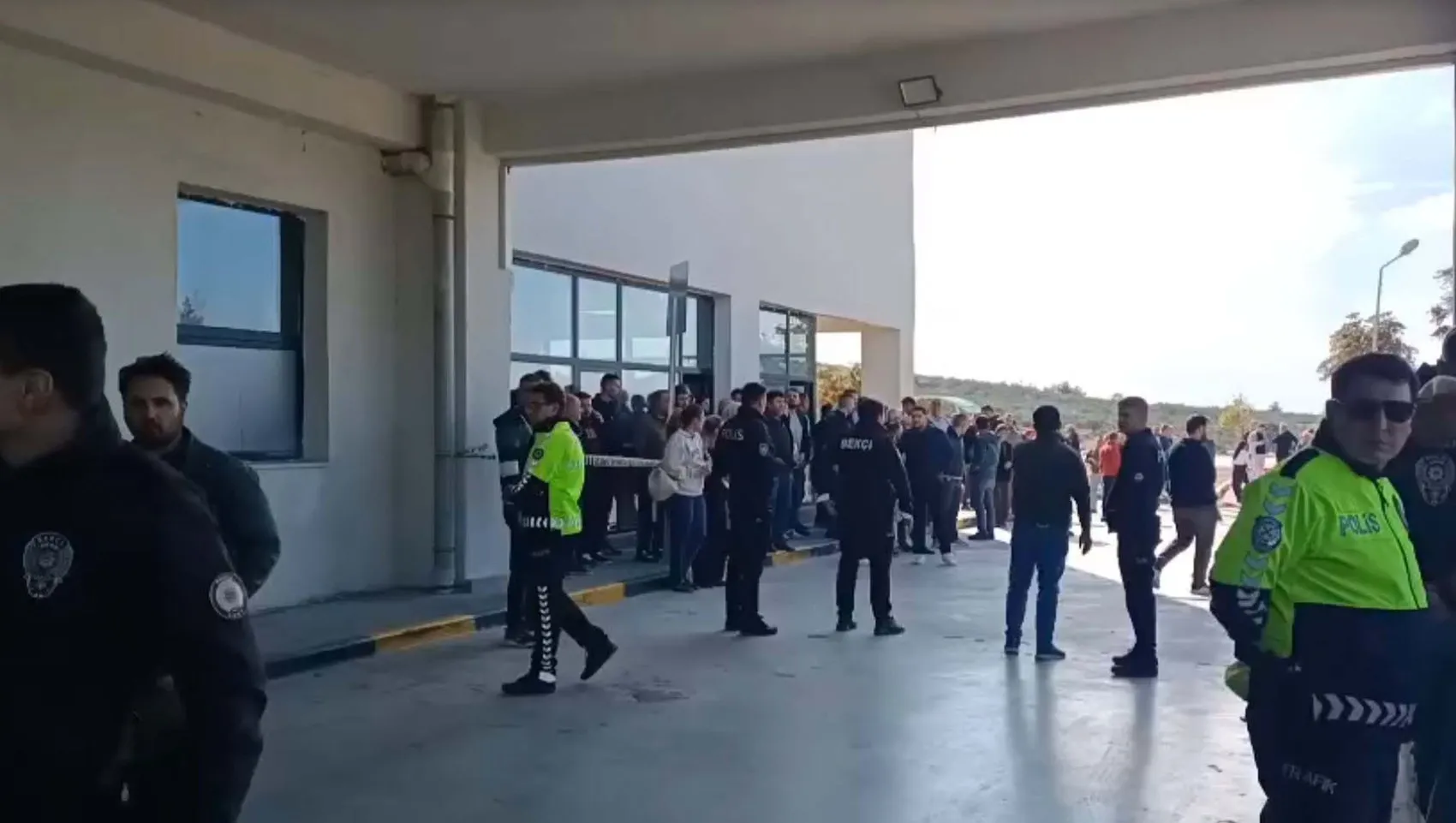 Soma'da Maden Ocağında Korku Dolu Anlar: 7 İşçiden Umut Veren Haber