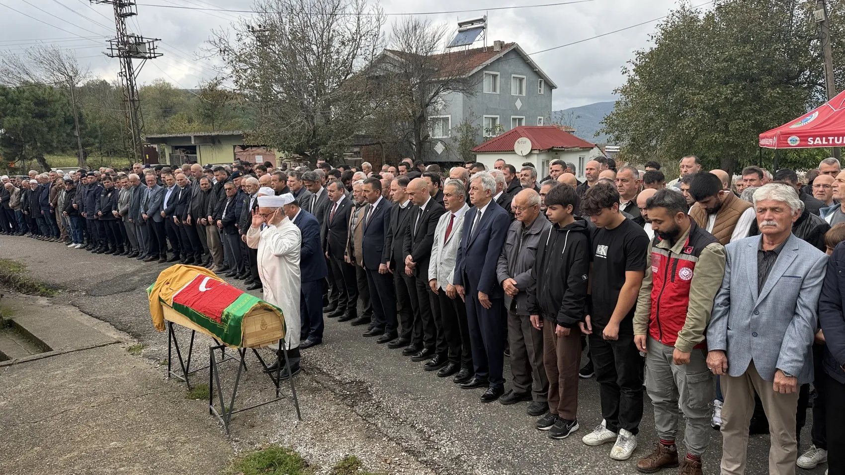 Zonguldak'ta maden ocağında hüzünlü veda: İki işçi son yolculuğuna uğurlandı