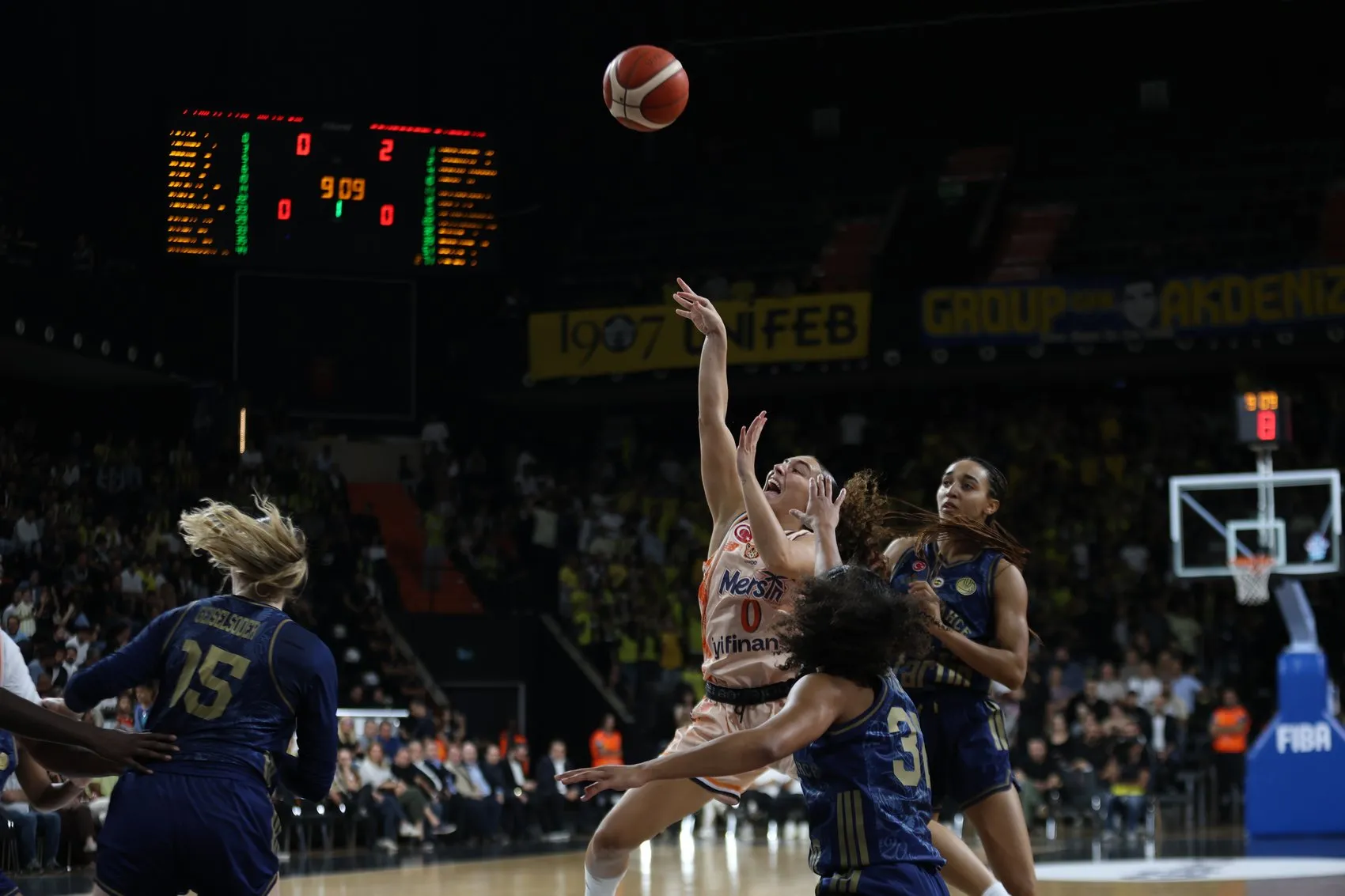 Mersin'de Kupa Fenerbahçe'nin Ellerinde Yükseldi